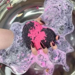 POISON LOVE BOMB Skulls Heart [Pink & Black] | BATH BOMB -Wixcraft Candles shop Pink and Black Heart3 393b8a69 5614 441a a3ad 34a48f22b4d6 700x700