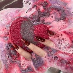 POISON LOVE BOMB Skulls Heart [Purple & Red] | BATH BOMB -Wixcraft Candles shop PurpleandRedHeart6 54082a3b 2521 4c9b 8a74 3b604fb5ebe7 700x700