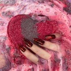 POISON LOVE BOMB Skulls Heart [Purple & Red] | BATH BOMB -Wixcraft Candles shop PurpleandRedHeart9 9728efcc b723 462e 9b1f 94655cc31a0b 700x700